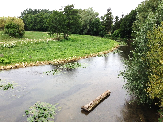 L'Ouanne après travaux dans le centre bourg de Château Renard