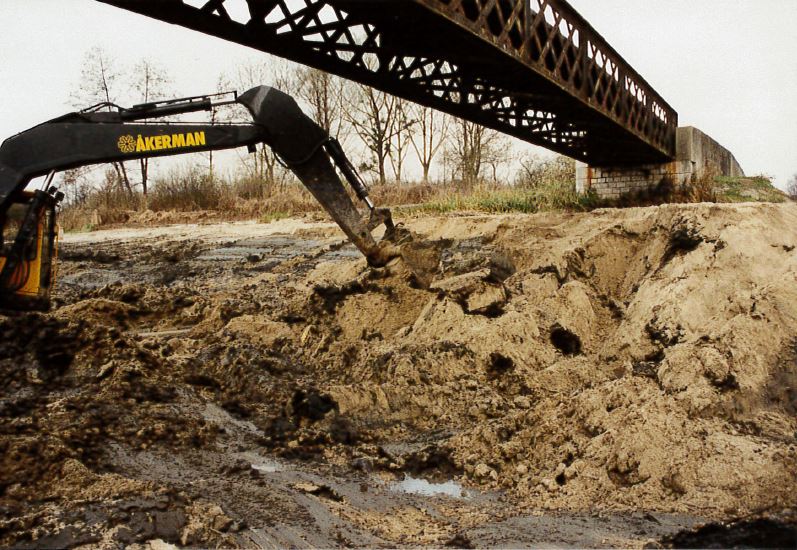 Les travaux de curage et de rectification du Solin à Châlette-sur-Loing 